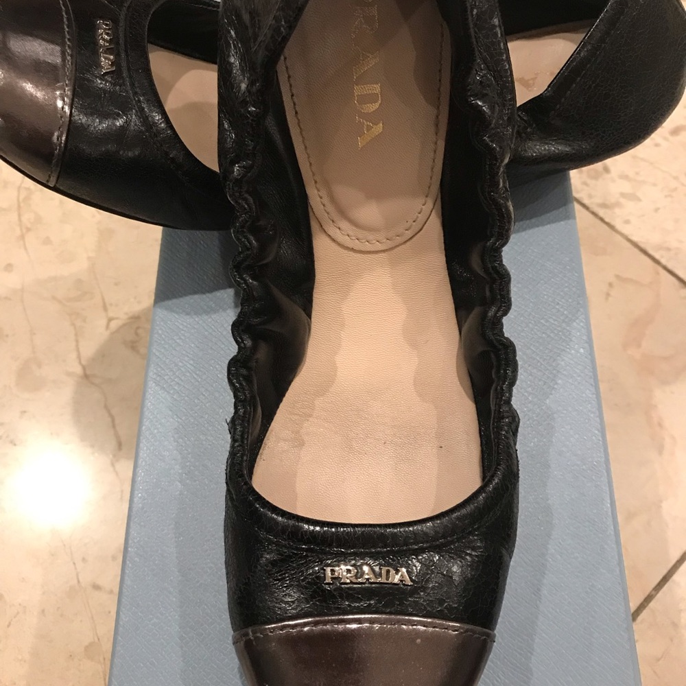 Prada ballerina black leather flats - Picture 2 of 2